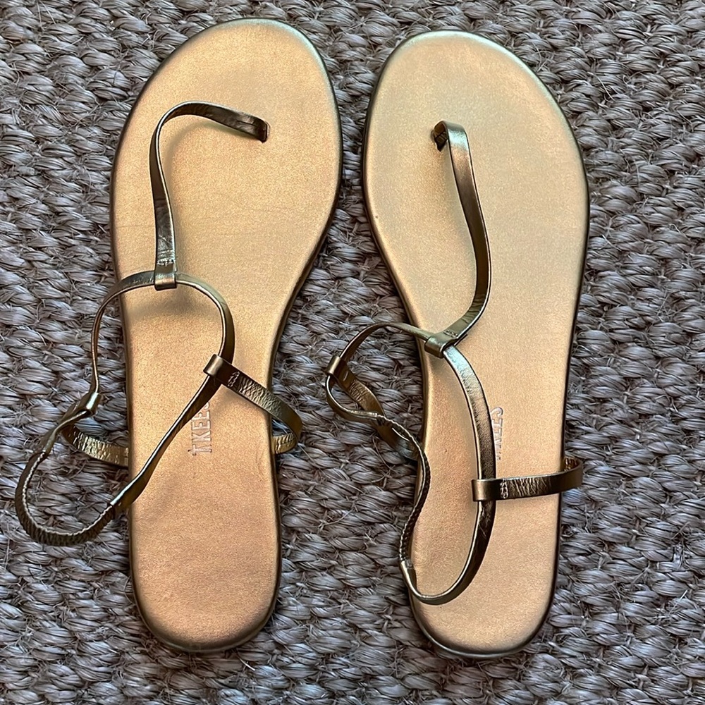 NWOT Tkees size 11